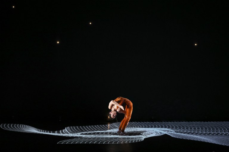 “Pixel”, una danza entre la realidad y lo virtual