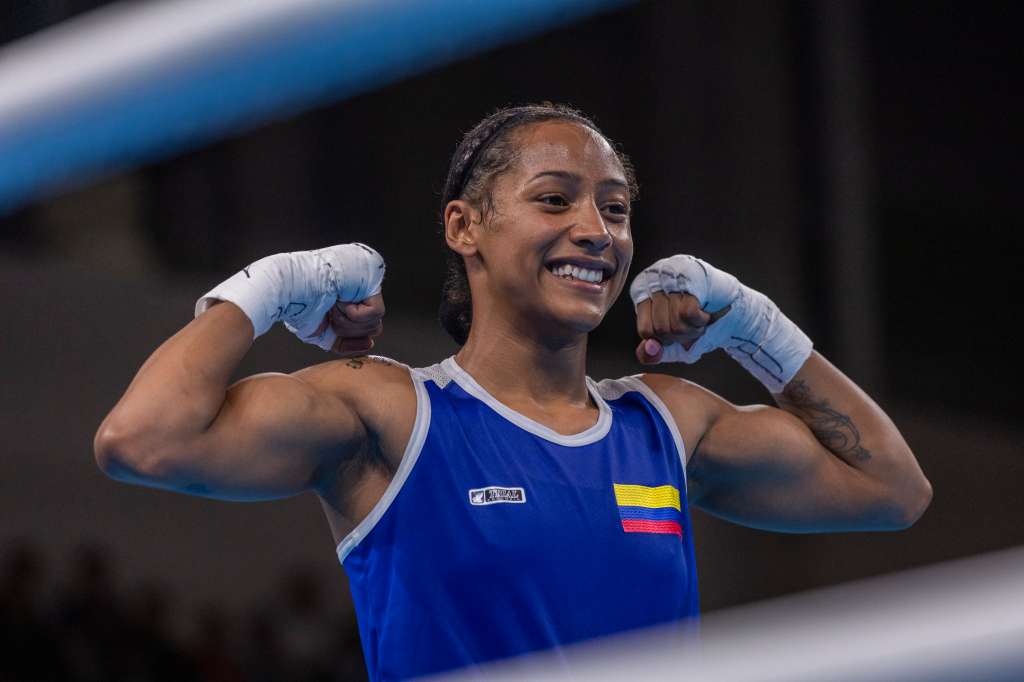 Valeria Arboleda, pugilista colombiana, brilla en los 57 kilogramos del Mundial Femenino de Boxeo.