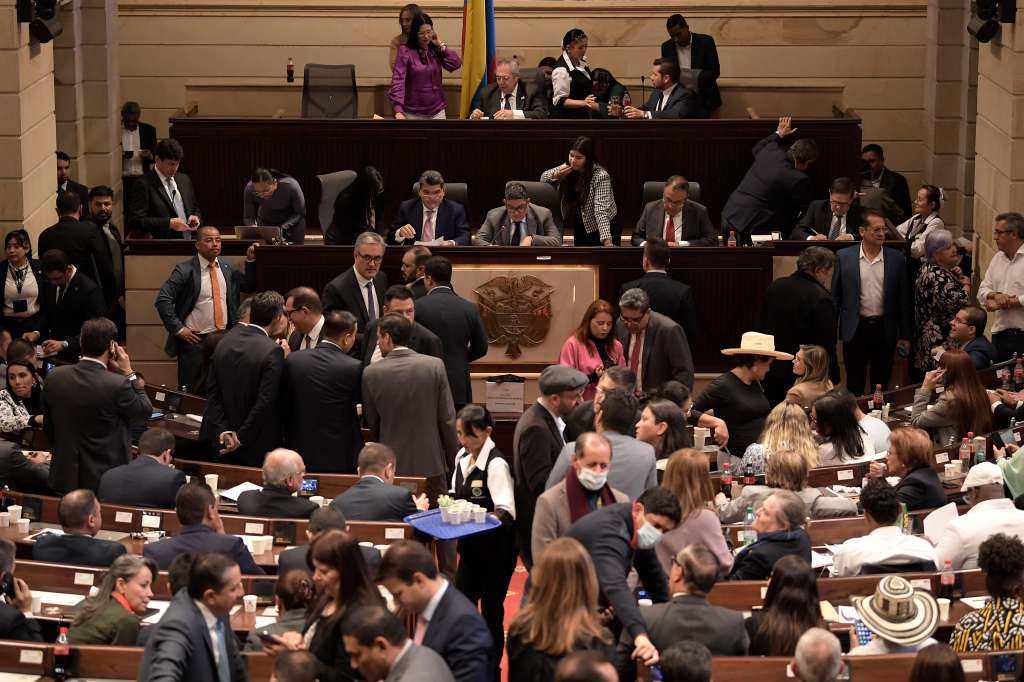 Plenaria del Congreso para la elección de Carlos Hernán Rodríguez como Contralor General