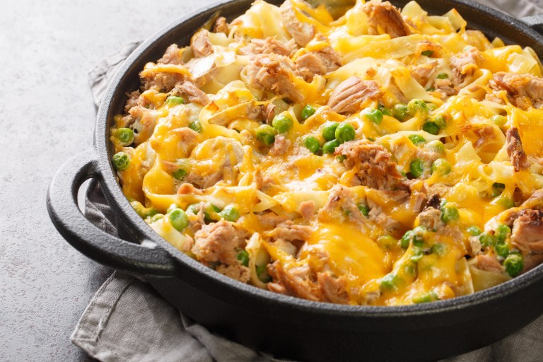 Pasta de atún con trocitos de plátano maduro