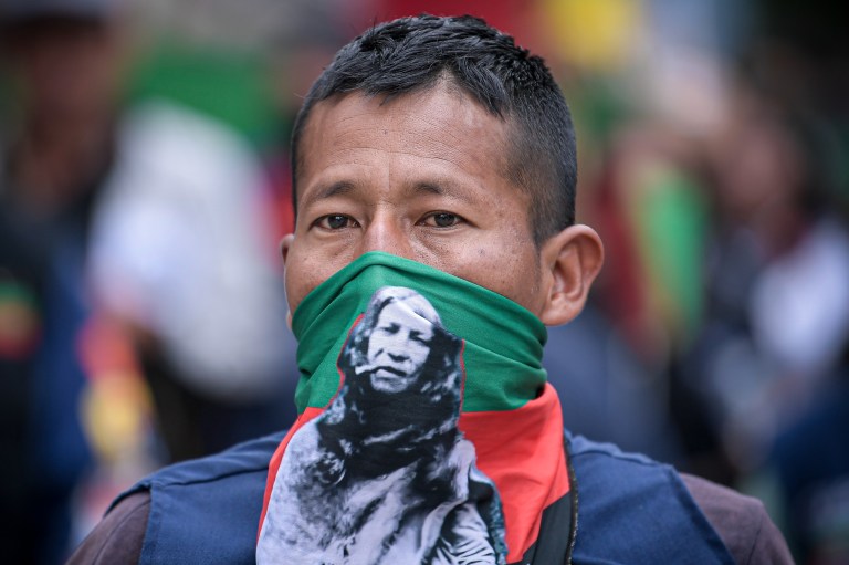 Minga indígena se instala en la Plaza de Bolívar y marchan para ser escuchados.