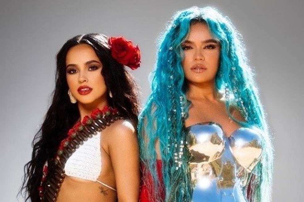 "Mamiii" fue producido por Ovy on the Drums, y fue escrito por Ovy, Becky G, Karol G y Elena Rose.