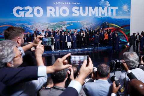 Pensadores globales 2025: Triple crisis fiscal pone en riesgo la acción climática