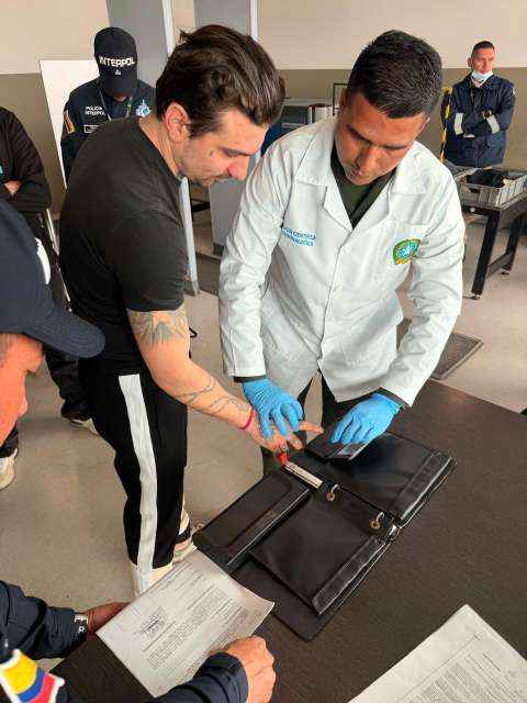 Extraditan desde Bogotá a “Dollarino”, emisario de mafias italianas ligado a la Cosa Nostra