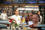 “Me volé un dedo”: MasterChef sufrió un momento de pánico con Carolina Acevedo