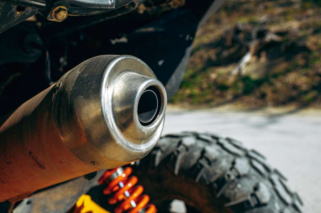Quemaduras por el tubo de escape de la moto: ¿cómo prevenir accidentes?