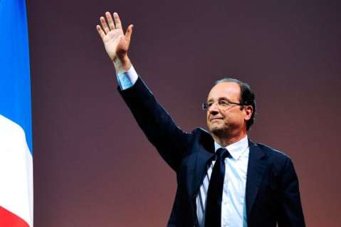 Hollande viajará a Malí donde sus tropas atacan último bastión islamista