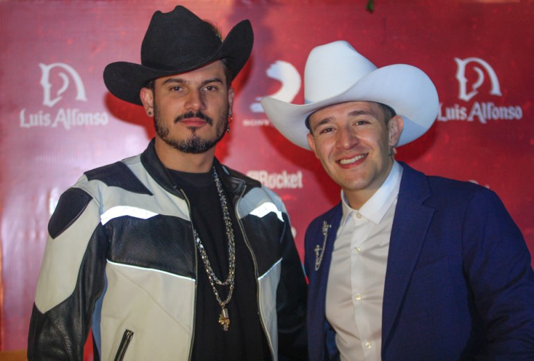 LANZAMIENTO Pipe Bueno Y Luis Alfonso