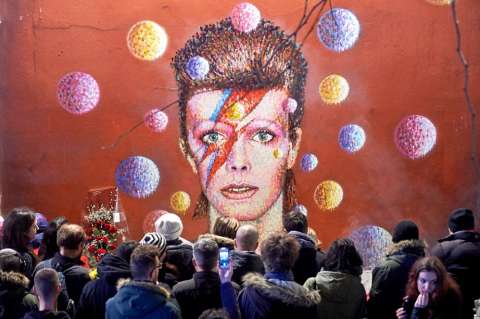 Detalles de la muerte de David Bowie siguen siendo un misterio