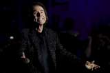 Raphael regresó al escenario: así fue su concierto en Barcelona