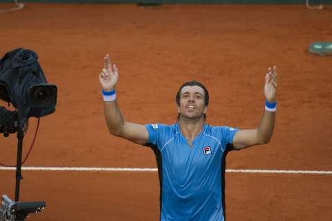 Berlocq mantiene con vida a Argentina en la Copa Davis