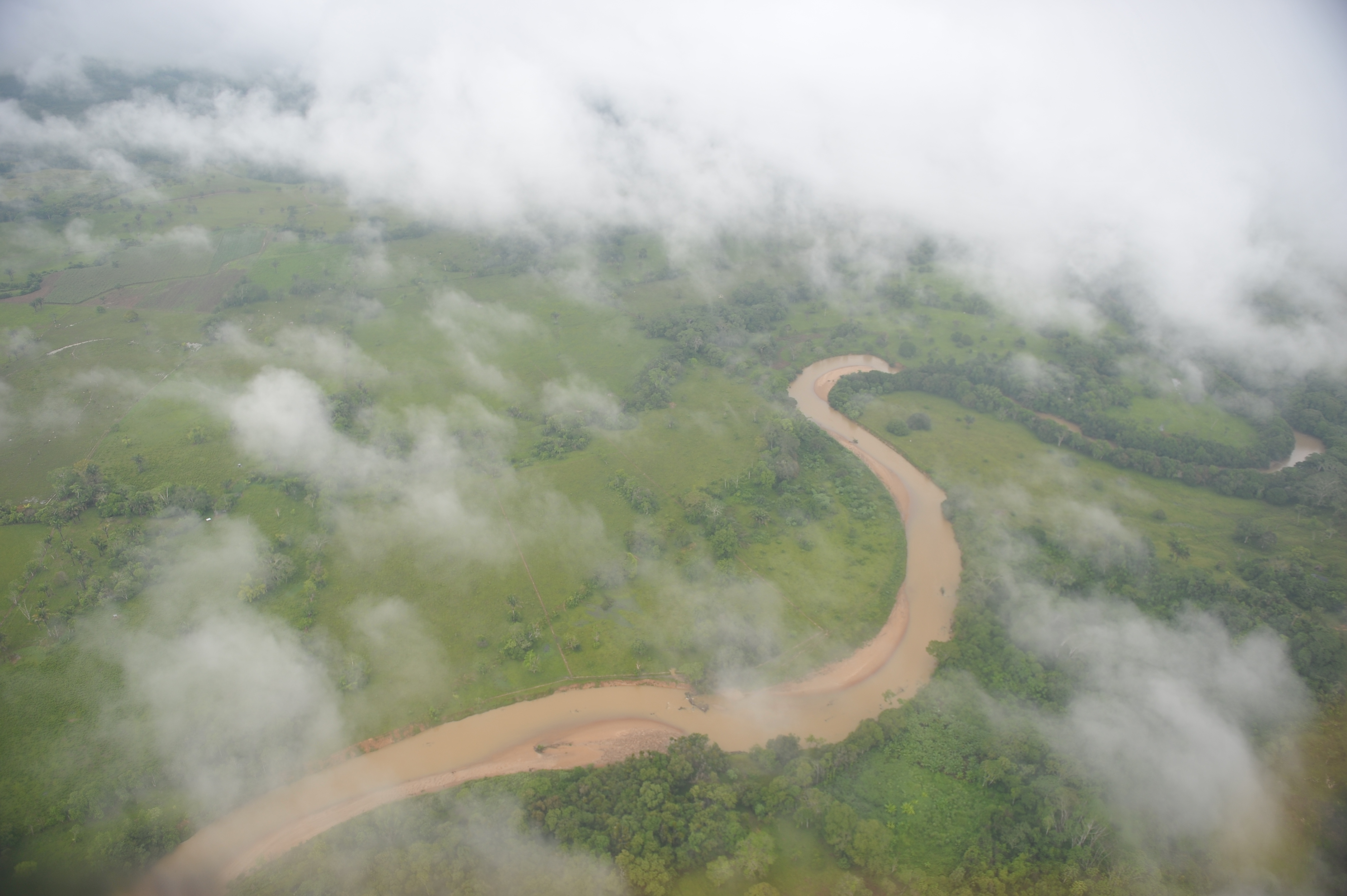 La comunidad, madres víctimas y la fuerza pública de la Sierra La Macarena (Meta), zona golpeada por la guerrilla de las Farc, tuvieron una semana de pedagogía por la paz.