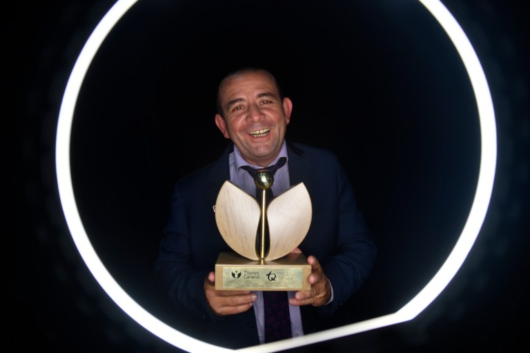 Dignificando al ser humano ofreciéndole oportunidades y calidad de vida