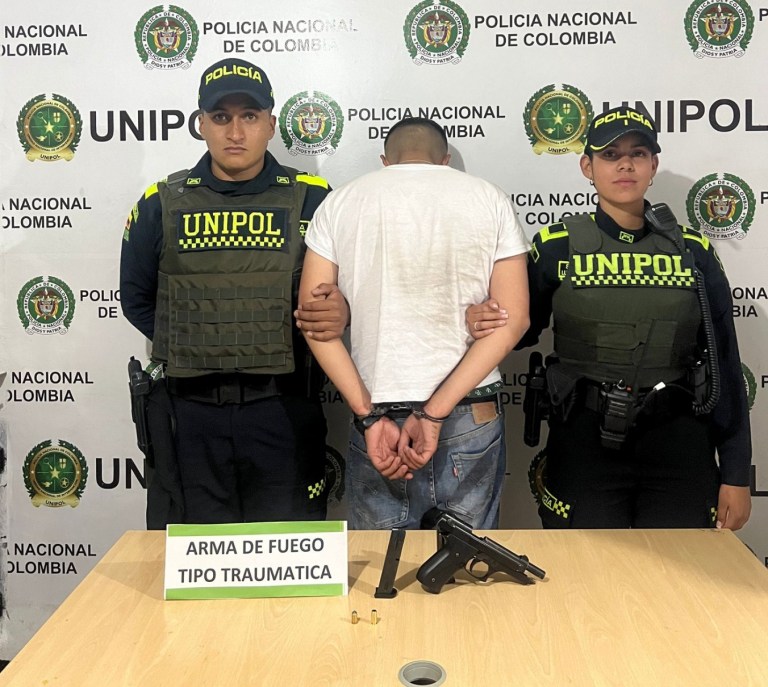 Ladrones fueron arrestados en flagrancia mientras robaban un SITP
