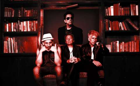 Los Tipitos y Andrés Calamaro presentan una reversión de ‘Silencio’