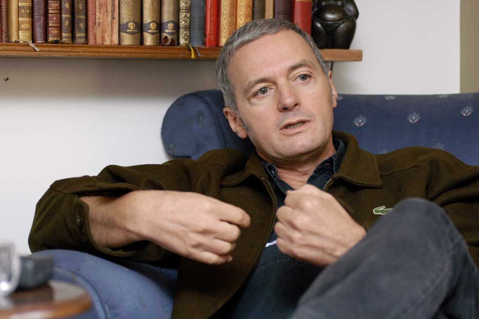 Sergio Cabrera, escribió, produjo y dirigió ‘La estrategia del Caracol’, su obra cumbre estrenada en 1993. / Herminso Ruíz