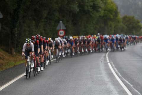 Vine ganó en el Pico Jano, Roglic sufrió y Evenepoel es nuevo líder de La Vuelta
