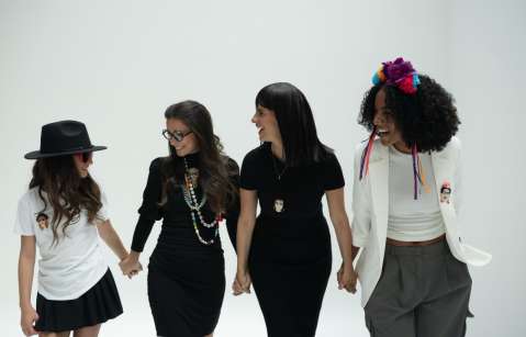 ‘Sororidad’: moda con propósito para celebrar el poder de las mujeres