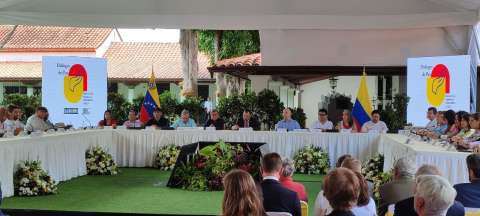 Diálogos con ELN: se crean tres zonas humanitarias para aliviar a las comunidades
