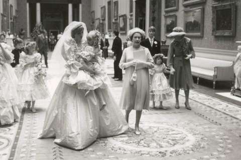 Publican imágenes inpeditas del matrimonio de Diana de Gales