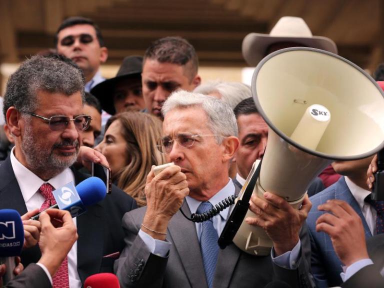 Jaime Granados puso una tutela contra el juez que decidió que Álvaro Uribe ya fue imputado