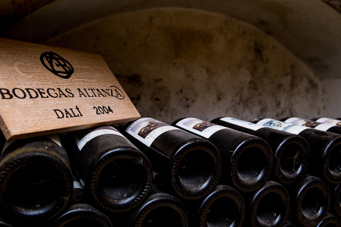En el segmento vegano la bodega más consagrada y comprometida es la riojana Altanza.