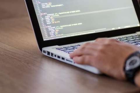 Facebook lanza 1.000 becas para aprender a programar