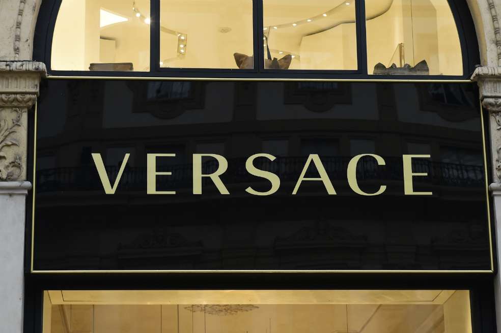 Chersace, la colaboración de Versace con Cher para celebrar el Orgullo LGBT+