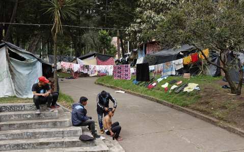 Alcaldía de Bogotá prepara denuncia penal por uso del cepo contra niños indígenas