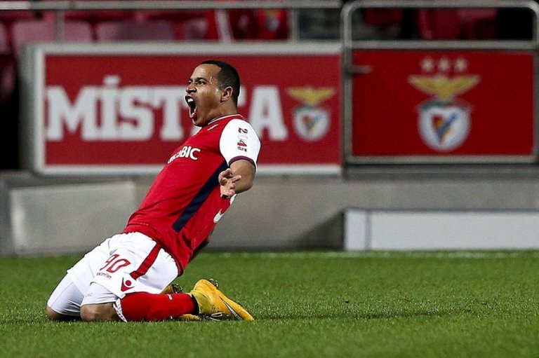 Felipe Pardo marcó el gol del triunfo del Sporting de Braga y eliminó al Benfica