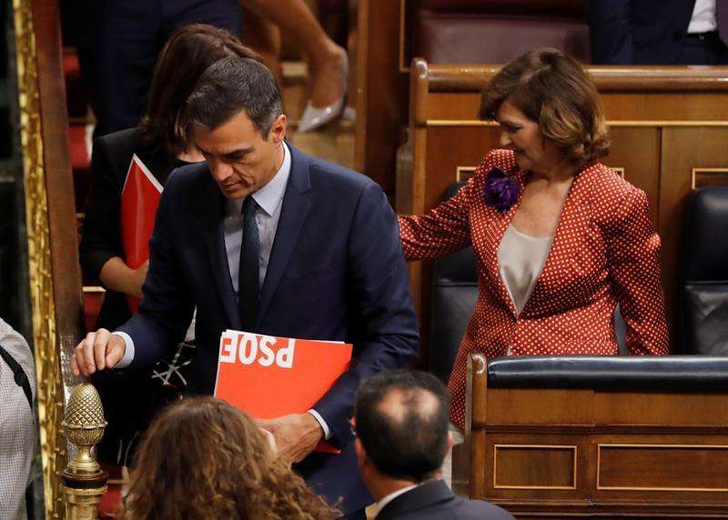 Pedro Sánchez, abandona el Parlamento español después de que el pleno del Congreso haya vuelto a rechazar hoy su investidura como presidente del Gobierno. / EFE