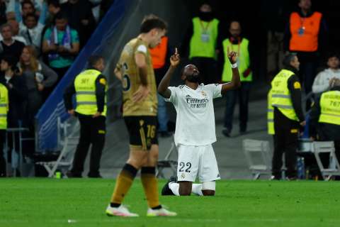 Real Madrid logró agónico paso a la final de la Copa del Rey: los goles, en video