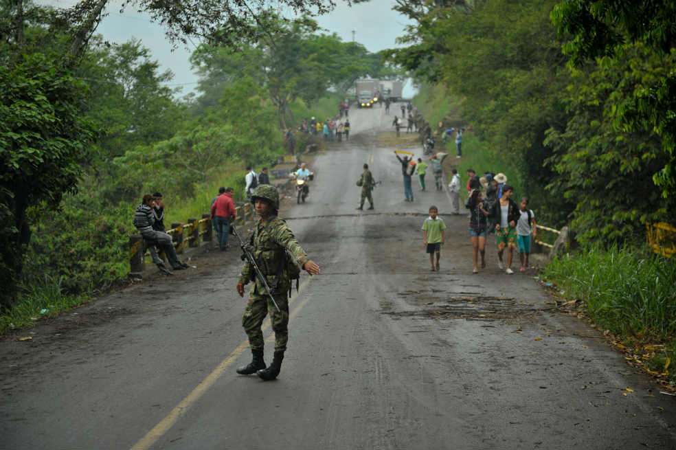 Los caficultores desbloquearon las carreteras en Cauca, Nariño y Tolima. El abastecimiento de alimentos comienza a restablecerse. / Andrés Torres