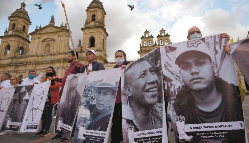 El gobierno del presidente Gustavo Petro recibió un balance agridulce sobre la reincorporación de los antiguos integrantes de las Farc que suscribieron el Acuerdo de Paz y continúan firmes cumpliéndolo.(Photo by Raul ARBOLEDA / AFP)