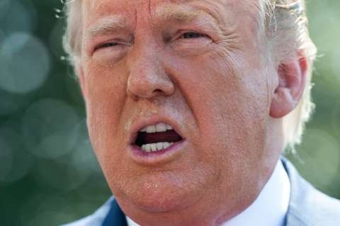 Trump no puede bloquear a sus críticos en Twitter, dice corte
