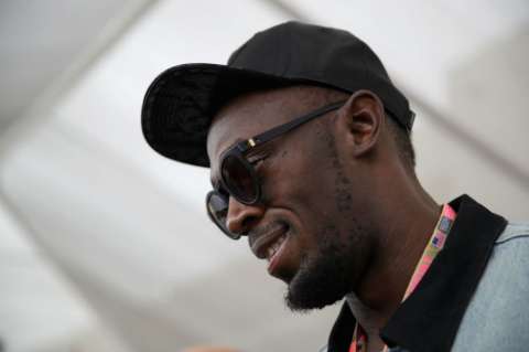 Bolt mantiene vivo su sueño de jugar fútbol profesional