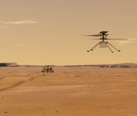 El helicóptero de la NASA pone en marcha sus hélices en la superficie de Marte