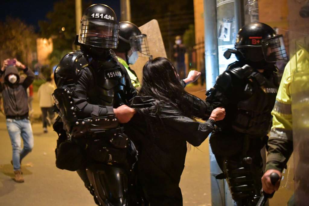 Durante el estallido social de 2021, la oenegé Temblores reportó más de 3.000 hechos de violencia policial en el país.