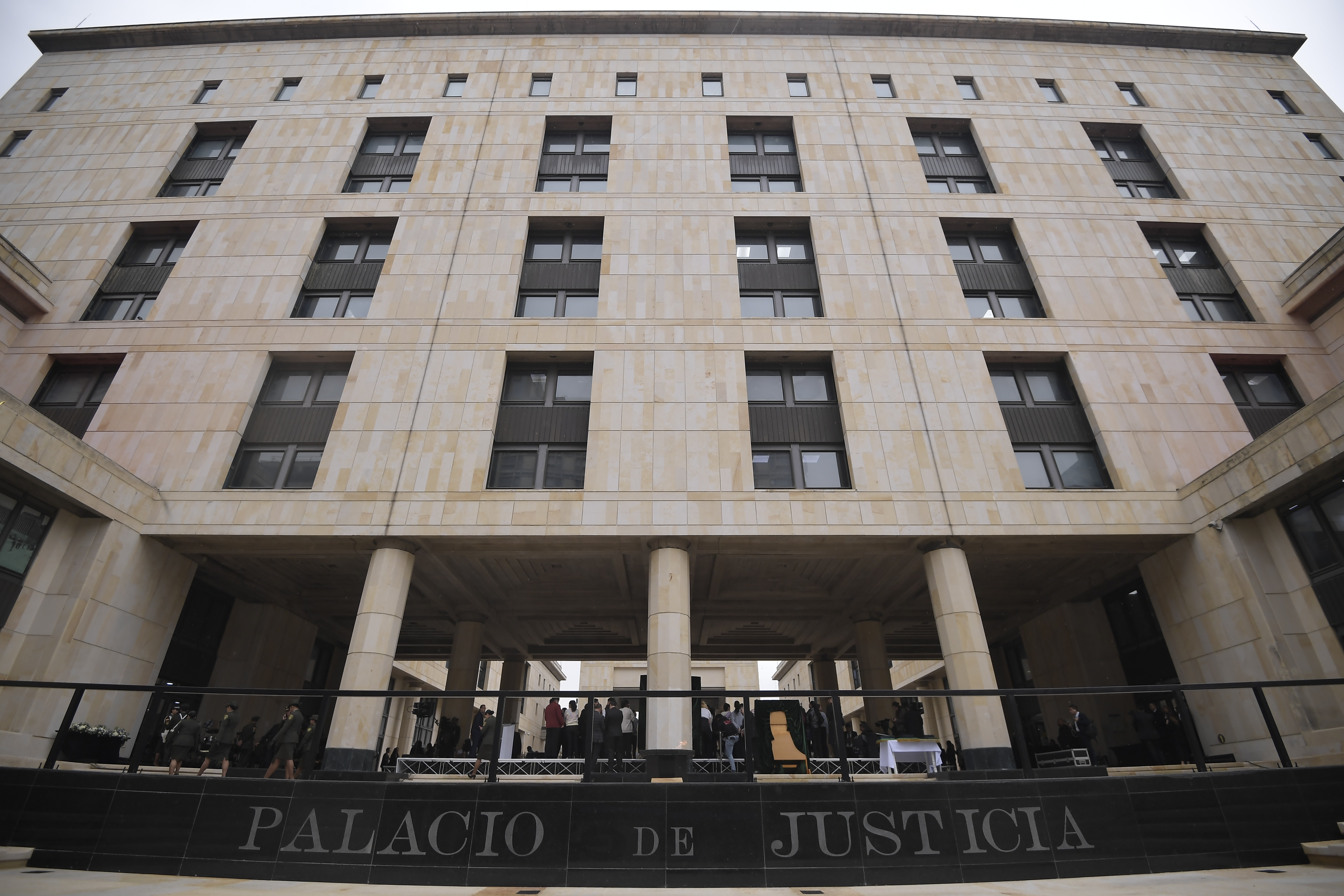 Acto conmemorativo donde los cinco presidentes de las altas cortes dieron sus palabras sobre la toma y retoma del Palacio de Justicia ocurrida el 6 y 7 de noviembre de 1985.