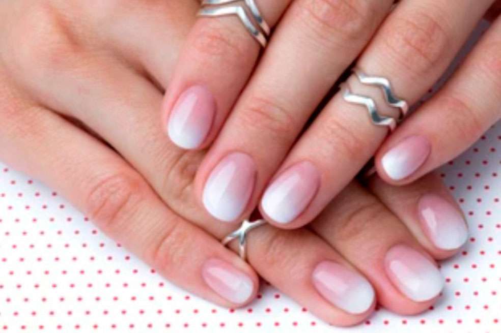 5 uñas decoradas de moda para lucir este mes de mayo