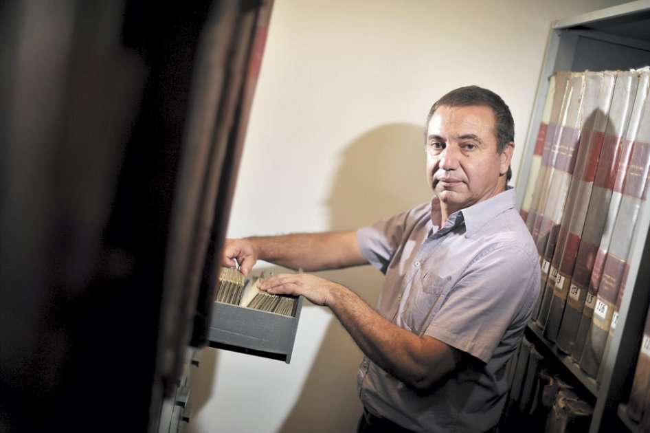 Rodrigo Bernal, doctor en Ciencias del Instituto de Biología de la Universidad de Aarhus, Dinamarca, investigó la trayectoria del científico Raúl Cuero. / Luis Ángel - El Espectador