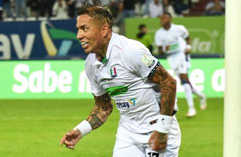 De goleadores y penas