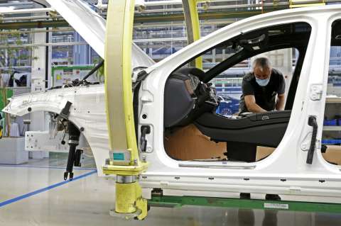 Alemania registra la peor caída de su producción industrial desde 1991