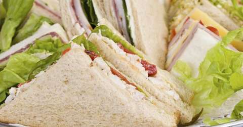 Receta del día: Sándwich de queso, pollo y champiñones