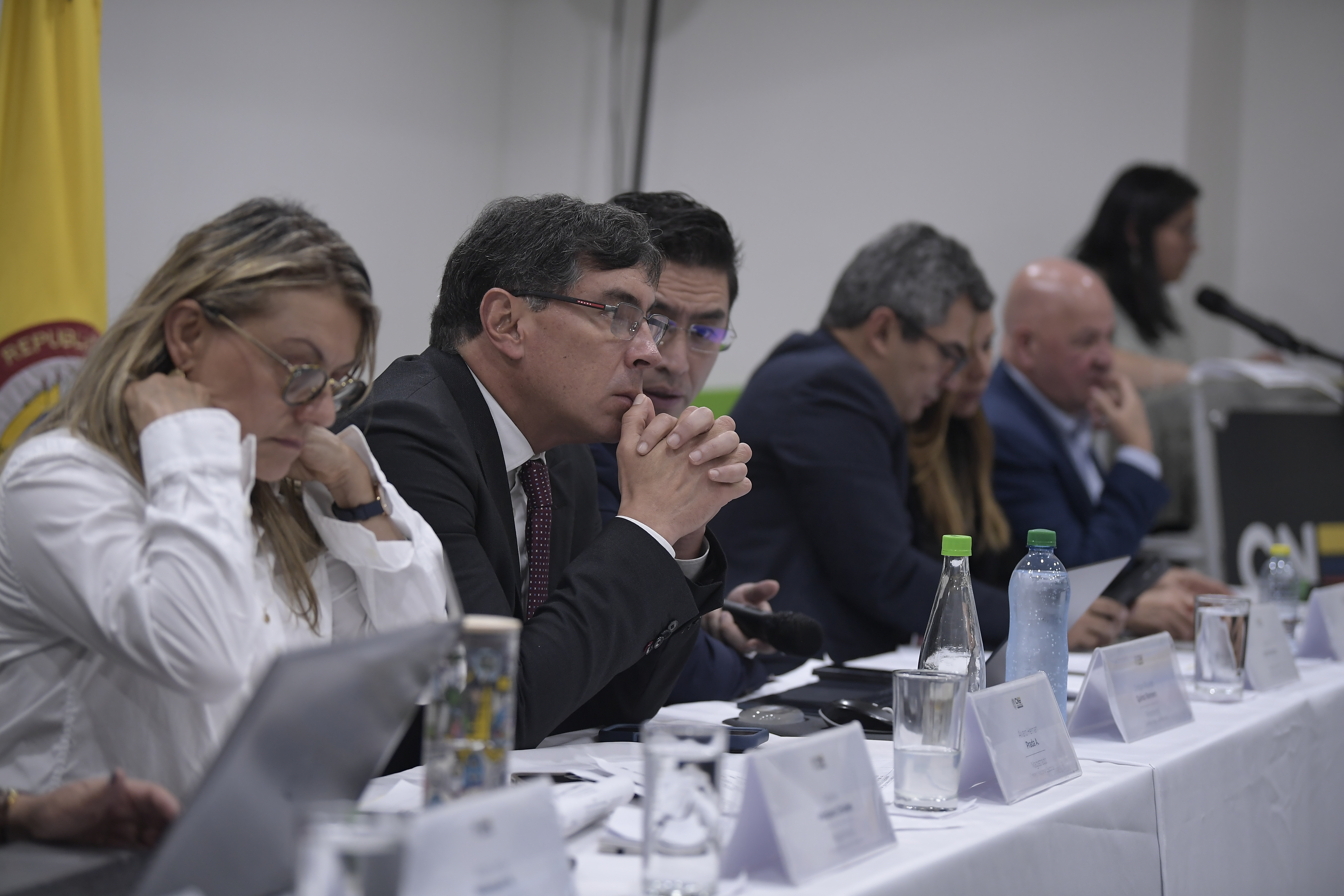 Audiencia en la sala plena del CNE