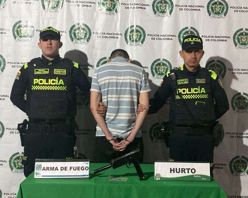 Capturado por intentar cometer un hurto con una subametralladora.