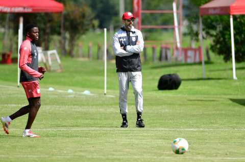 Comienza la era de Jorge Bava en Santa Fe: “Me gusta que es un equipo versátil”