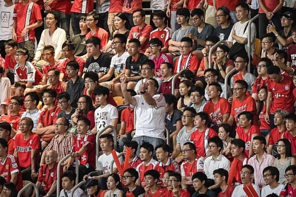 Aficionados en Hong Kong.