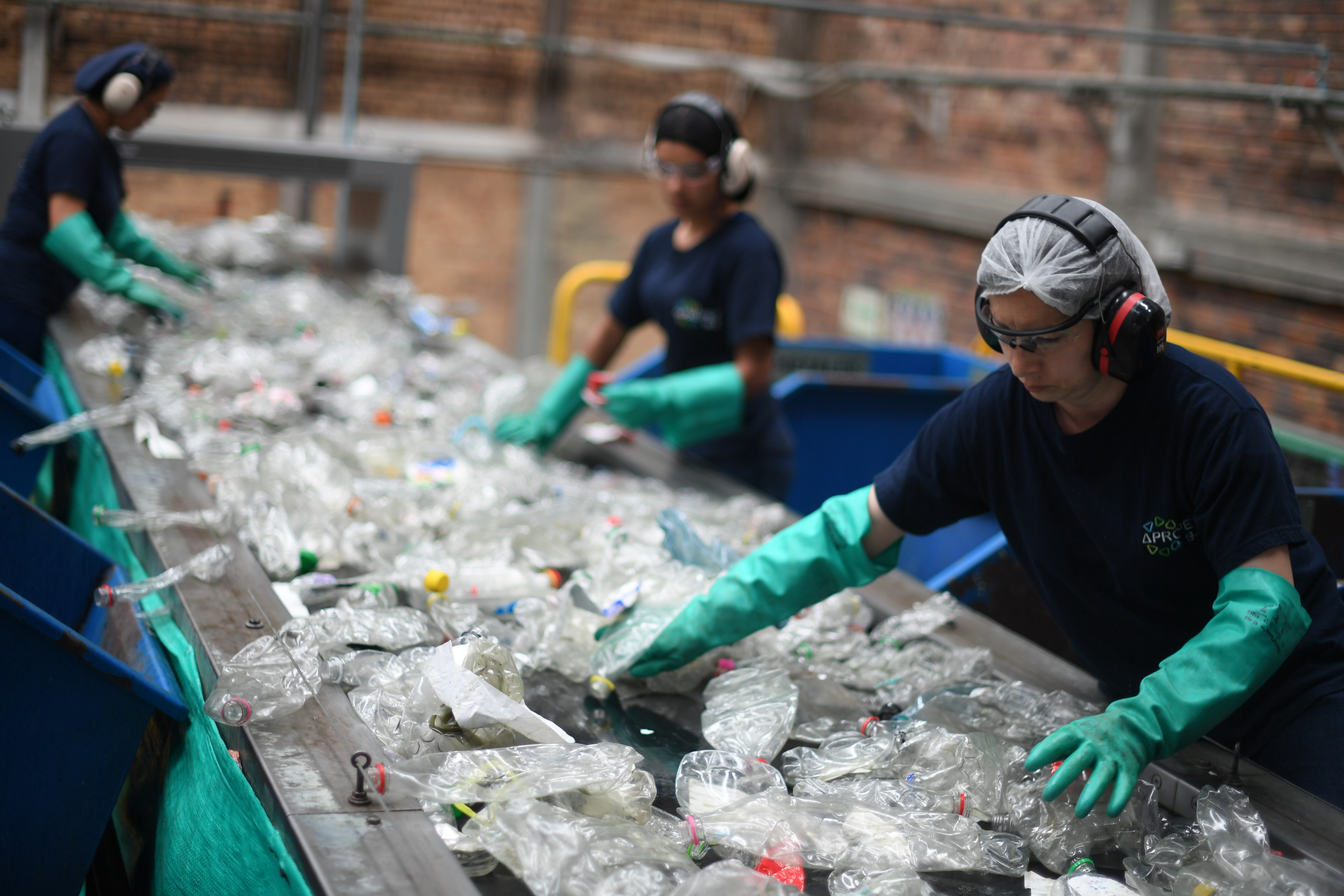 Planta de reciclaje de plástico tipo PET, ubicada a media hora del aeropuerto El Dorado de Bogotá.