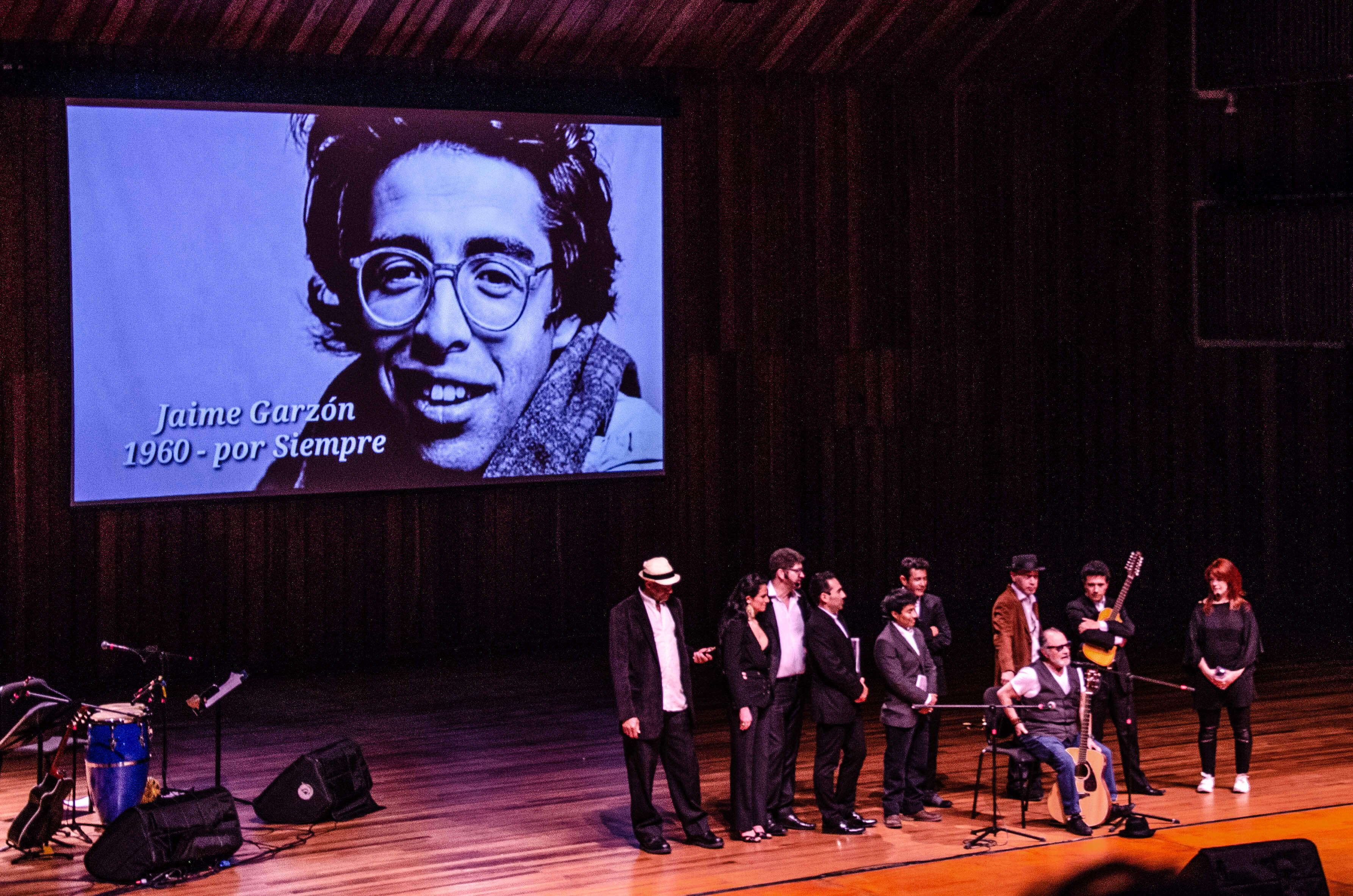 Imagen del homenaje a Jaime Garzón, liderado por César Mora, y realizado en el auditorio León de Greiff de la Universidad Nacional. / Cortesía